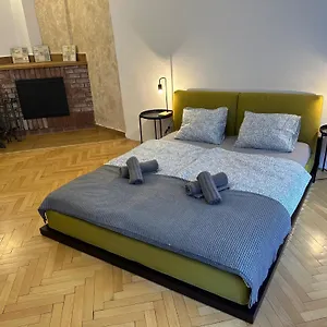  Apartment Nerudova