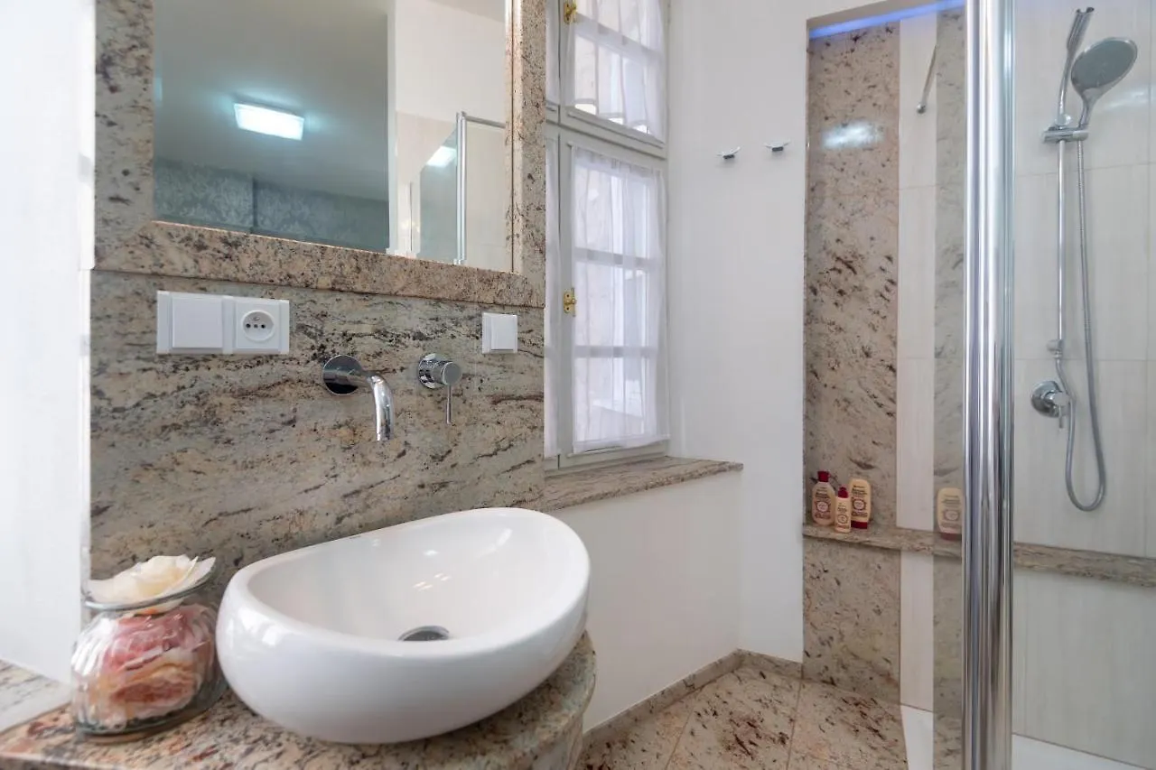 Quiet Apartment In The Heart Of Old Town Centre Prague